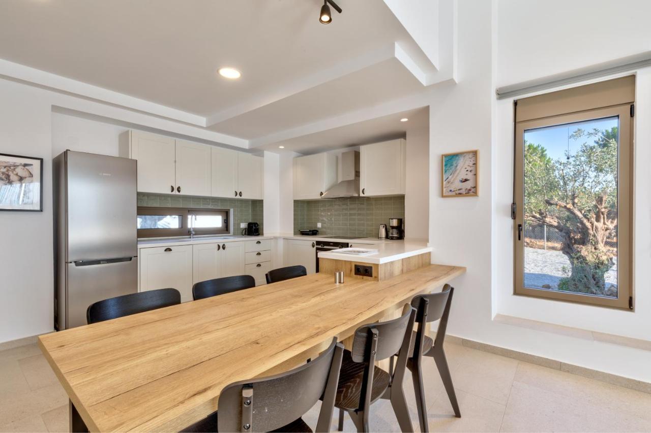 Villa Amberblue Pefkos Pefki  ภายนอก รูปภาพ